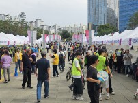  width: 100%; height : 150px