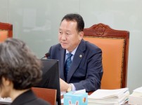  width: 100%; height : 150px