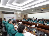  width: 100%; height : 150px