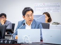  width: 100%; height : 150px