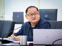  width: 100%; height : 150px