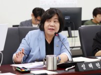  width: 100%; height : 150px