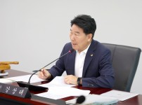  width: 100%; height : 150px