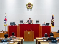  width: 100%; height : 150px