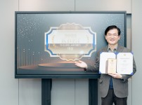  width: 100%; height : 150px