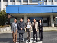  width: 100%; height : 150px