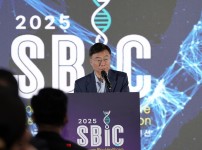  width: 100%; height : 150px