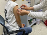  width: 100%; height : 150px