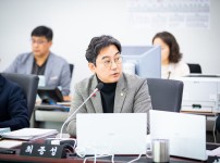  width: 100%; height : 150px