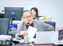  width: 100%; height : 150px