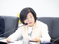  width: 100%; height : 150px