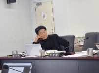  width: 100%; height : 150px