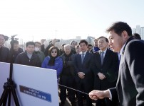  width: 100%; height : 150px