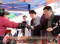  width: 100%; height : 150px