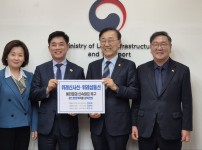  width: 100%; height : 150px