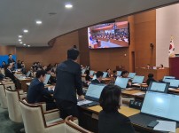  width: 100%; height : 150px