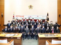  width: 100%; height : 150px